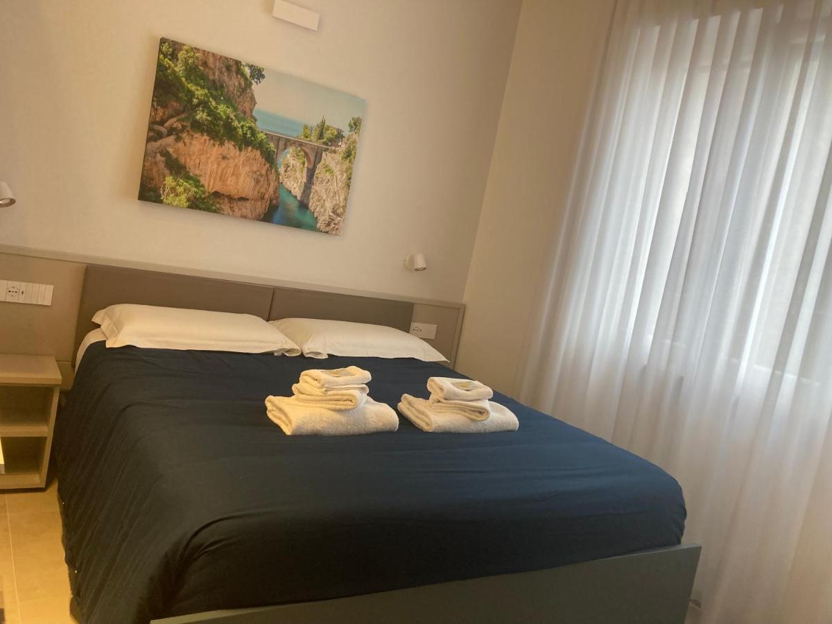 Divina Holiday - Rooms Maiori Exteriör bild